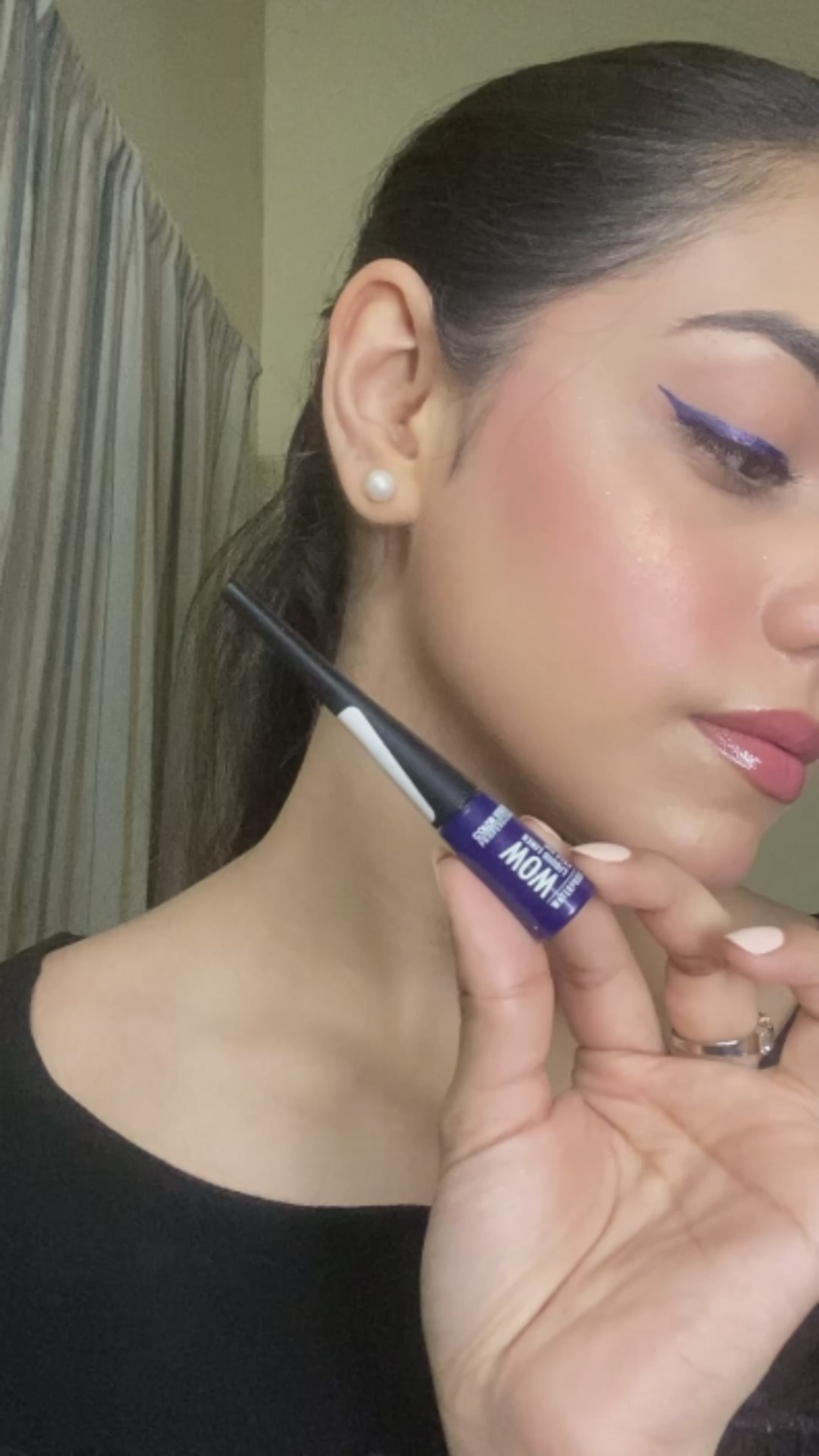 Color  Studio Wow Eyeliner - Brush Tip