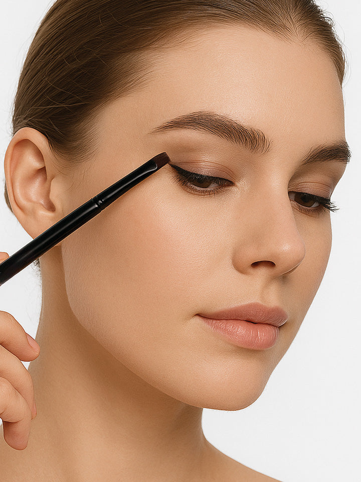 BEVEL DETAILED BRUSH - PRO MAKEUP BRUSHES COLOR STUDIO